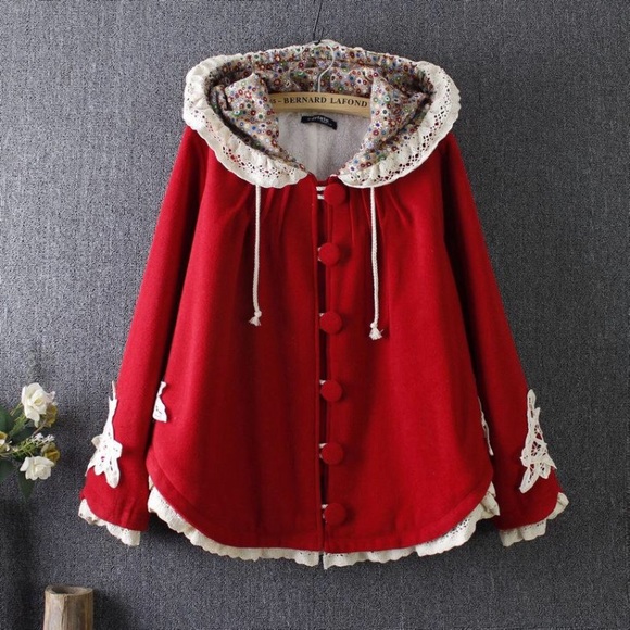 Cute Winter Red Cape Coat/ Riding Hood Inspired - Picture 3 of 3